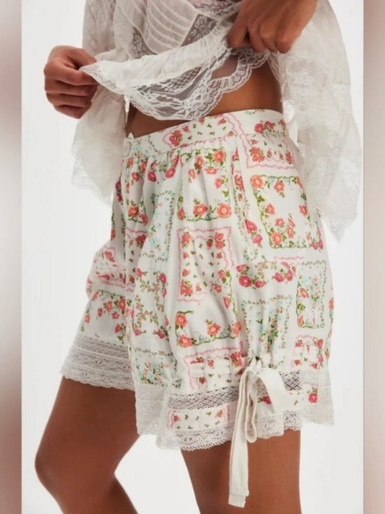 Free People Pants - Free People White Floral High-Waist Lace Trim Shorts